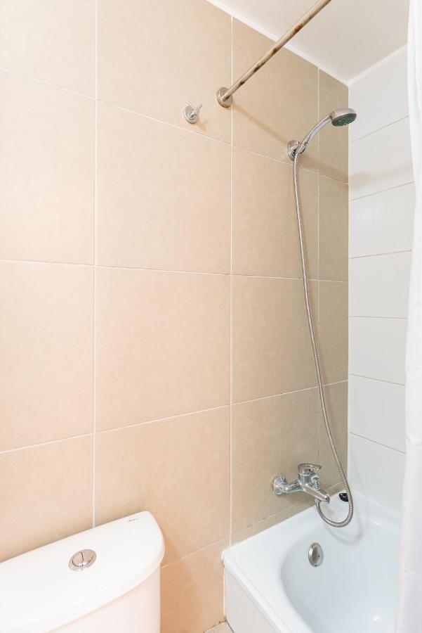 Urban Red 2br W/ Wifi, Tv, Pool & Gym Apartamento *